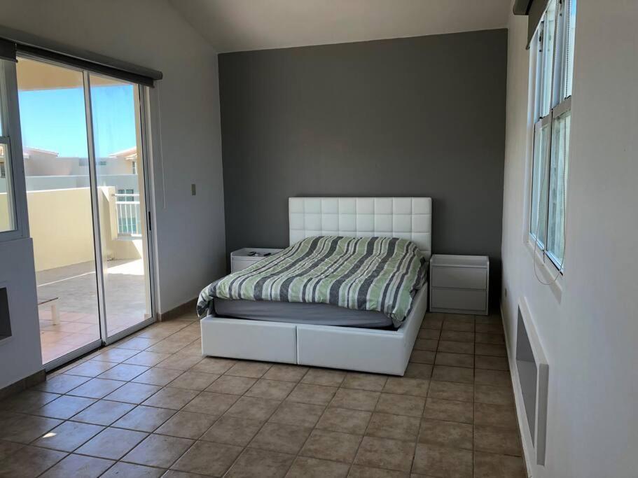 Haudimar Ph Beachfront Apt 4Br/3Bath Исабела Экстерьер фото